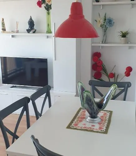 Palmeras 6 If * בנידורם